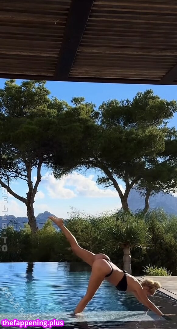 Whitney cummings leaked private photo uncensored HD quality